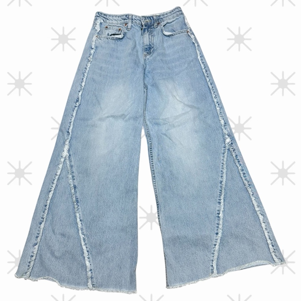 H&M Flare Wide Leg Jeans Size 14 Light Wash Vintage hippie Y2K Style Trendy